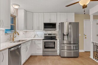 916 Allison Ave in Manhattan, KS - Building Photo - Building Photo