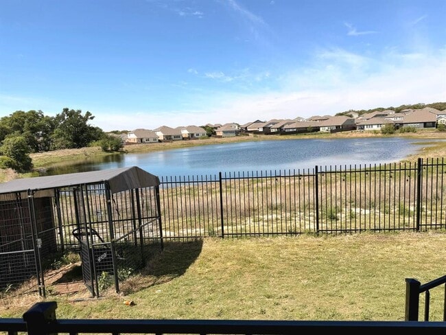 2520 Four Waters Lp in Georgetown, TX - Building Photo - Building Photo