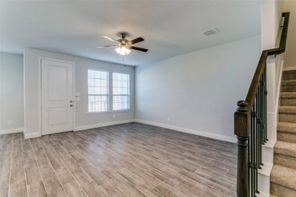 5980 Bursey Rd in Watauga, TX - Building Photo - Building Photo