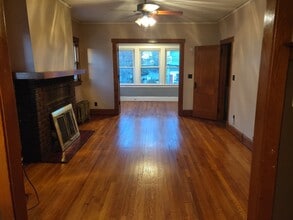 308 Hoboken Rd in East Rutherford, NJ - Building Photo - Building Photo