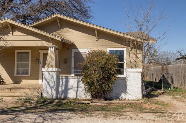 1834 N 6th St in Abilene, TX - Building Photo