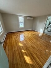 14 Ferraro St, Unit 1 in Worcester, MA - Building Photo - Building Photo