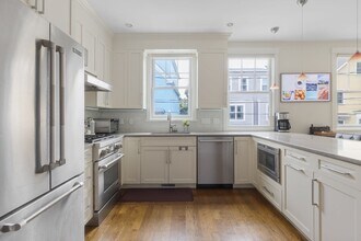 7 Ballord Pl in Cambridge, MA - Building Photo - Building Photo