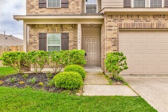 11303 Kingsnorth Dr in Tomball, TX - Building Photo - Building Photo