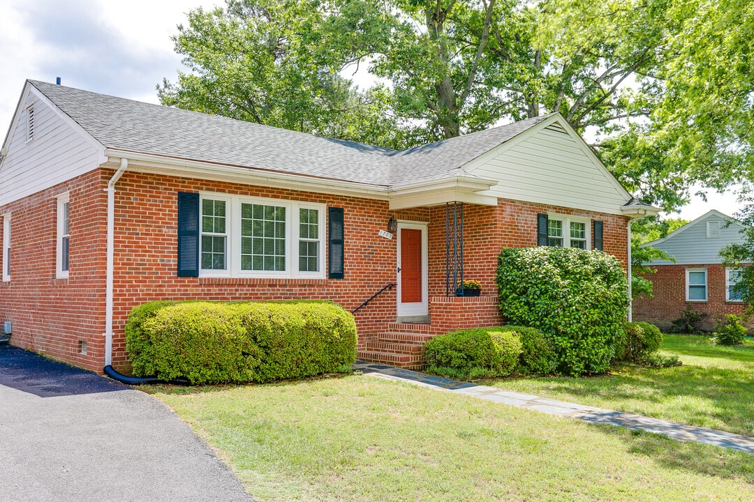 1705 Pamela Dr in Richmond, VA - Building Photo