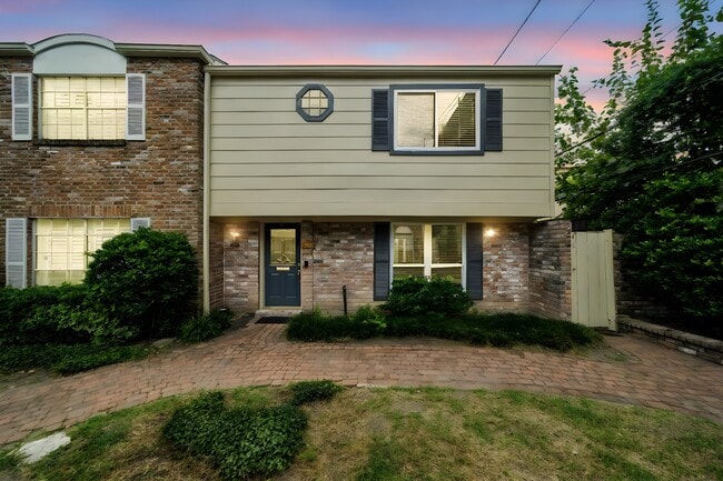 6468 Burgoyne Dr. in Houston, TX - Building Photo - Building Photo