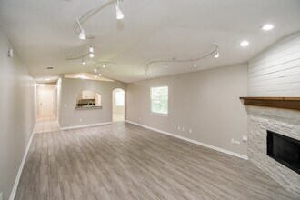 2721 R S Bailey Dr in Jacksonville, FL - Foto de edificio - Building Photo