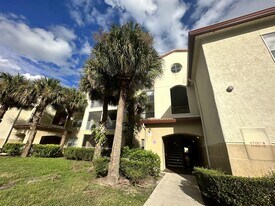 823 Camargo Way in Altamonte Springs, FL - Building Photo