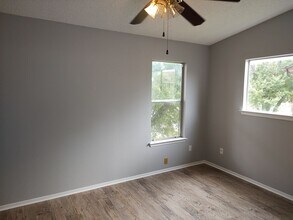 6014 Westcreek Dr-Unit -westcreek#A in Austin, TX - Building Photo - Building Photo