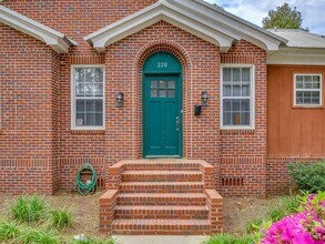 220 Rivoli Rd in Tallahassee, FL - Building Photo - Building Photo