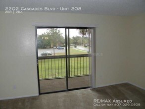 2202 Cascades Blvd-Unit -Unit 208 in Kissimmee, FL - Building Photo - Building Photo