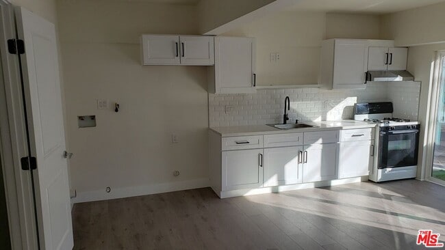 418 S Roxbury Dr in Beverly Hills, CA - Building Photo - Building Photo