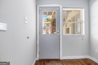 561 Formwalt St SW in Atlanta, GA - Building Photo - Building Photo