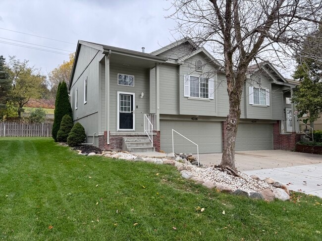4216 S 179th St in Omaha, NE - Building Photo - Building Photo