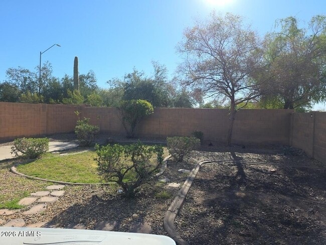 2459 W Via Dona Rd in Phoenix, AZ - Building Photo - Building Photo