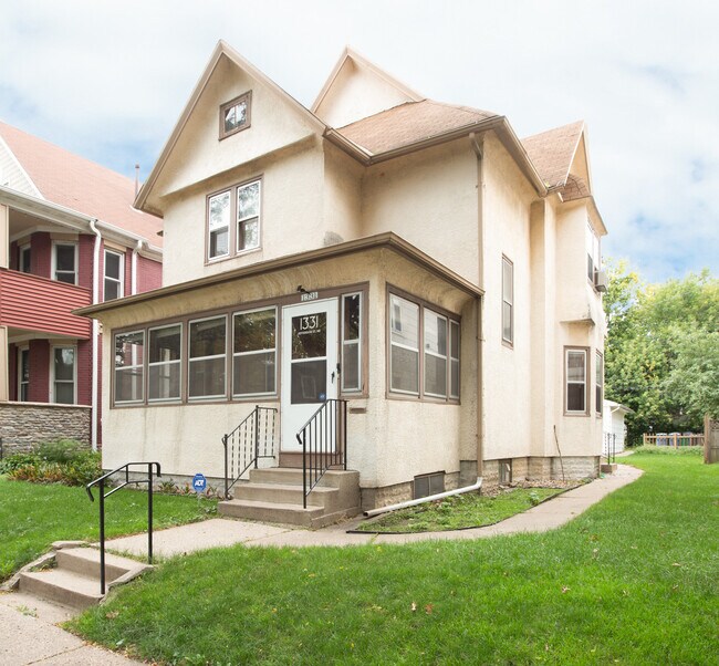 1331 Jefferson St NE in Minneapolis, MN - Building Photo - Building Photo