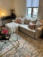 53 Cooper Ave in Milford, CT - Building Photo - Building Photo