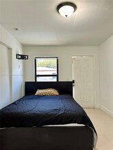 2467 NW 95th Terrace in Miami, FL - Building Photo - Building Photo