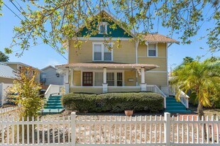 916 2nd St N in St. Petersburg, FL - Building Photo