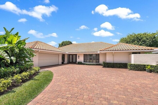 16 Thurston Dr in Palm Beach Gardens, FL - Building Photo - Building Photo