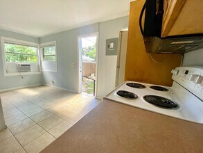 3804 Miller Ave-Unit -C in West Palm Beach, FL - Building Photo - Building Photo