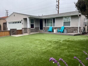 1139 23rd St in Manhattan Beach, CA - Building Photo - Building Photo