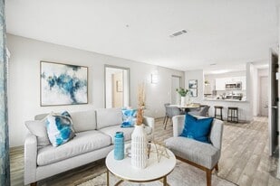 Mirage on Kernan in Jacksonville, FL - Building Photo