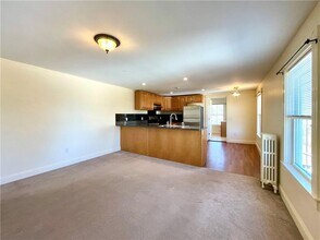 14 Dresser St-Unit -8 in Newport, RI - Building Photo - Building Photo