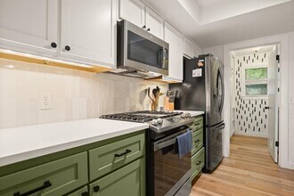 11011 Jordan Ln in Austin, TX - Building Photo - Building Photo