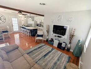 104 Charleswood Ln in Long Beach, MS - Building Photo - Building Photo