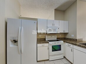 523 Beth Ann St in Valrico, FL - Building Photo - Building Photo