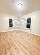 64 Mansfield Ave in Shelby, OH - Building Photo - Building Photo