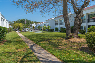 Marilyn Pines in Clearwater, FL - Building Photo - Building Photo