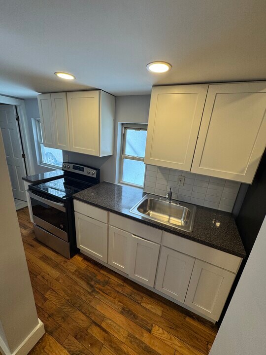 27 Grant St, Unit 2 in Liberty, NY - Building Photo