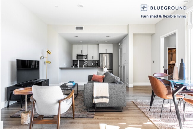 333 El Camino Real in San Carlos, CA - Building Photo - Building Photo