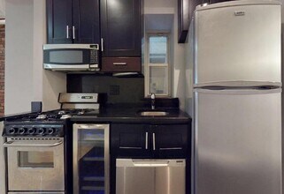 East 25th Street in New York, NY - Building Photo - Building Photo