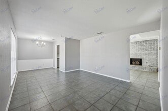 737 Willow St in Hurst, TX - Building Photo - Building Photo