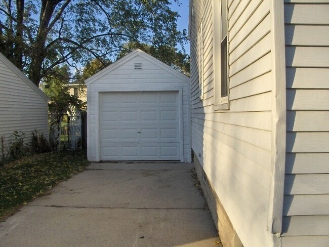 1723 Harold St in Green Bay, WI - Building Photo - Building Photo