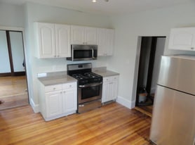 101 Heath St, Unit 1 in Somerville, MA - Building Photo