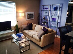 820 Euclid Ave in Miami Beach, FL - Foto de edificio - Building Photo