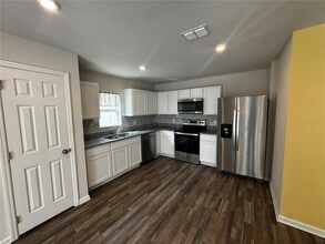 1721 Nebraska Loop in Sumterville, FL - Building Photo - Building Photo