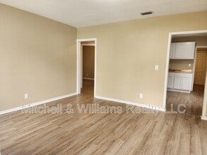 3032 2nd St Cir in Jacksonville, FL - Building Photo - Building Photo