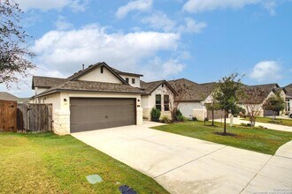 1038 Cadogan Squire in San Antonio, TX - Building Photo - Building Photo