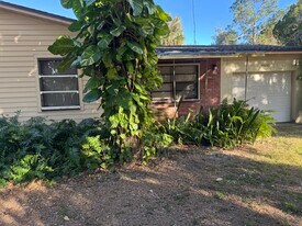 5900 N Courtenay Pkwy in Merritt Island, FL - Building Photo