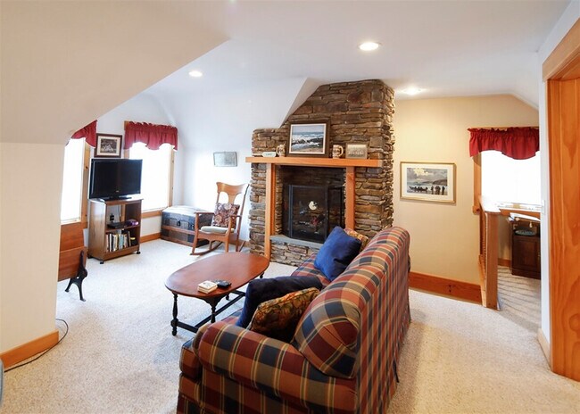 7 Jeremy Dr in Standish, ME - Building Photo - Building Photo