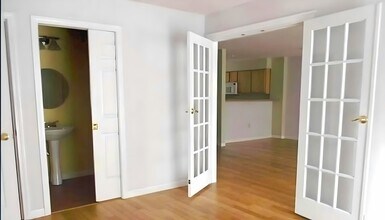 58 Stonington Cir in South Burlington, VT - Building Photo - Building Photo