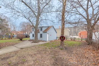 807 Mulford St in Evanston, IL - Building Photo - Building Photo