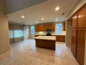 32240 Orange Blossom Dr in Winchester, CA - Building Photo - Building Photo