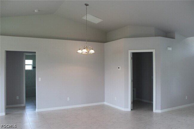 1327 SW 3rd Ave