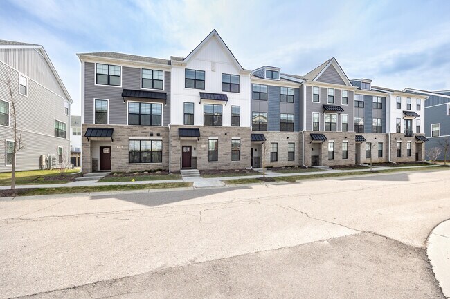 2728 S Spurway Dr in Ann Arbor, MI - Building Photo - Building Photo